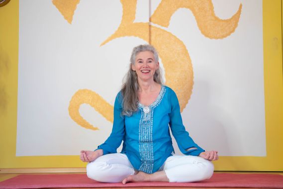 Yoga Satya Erica Zehentner 5